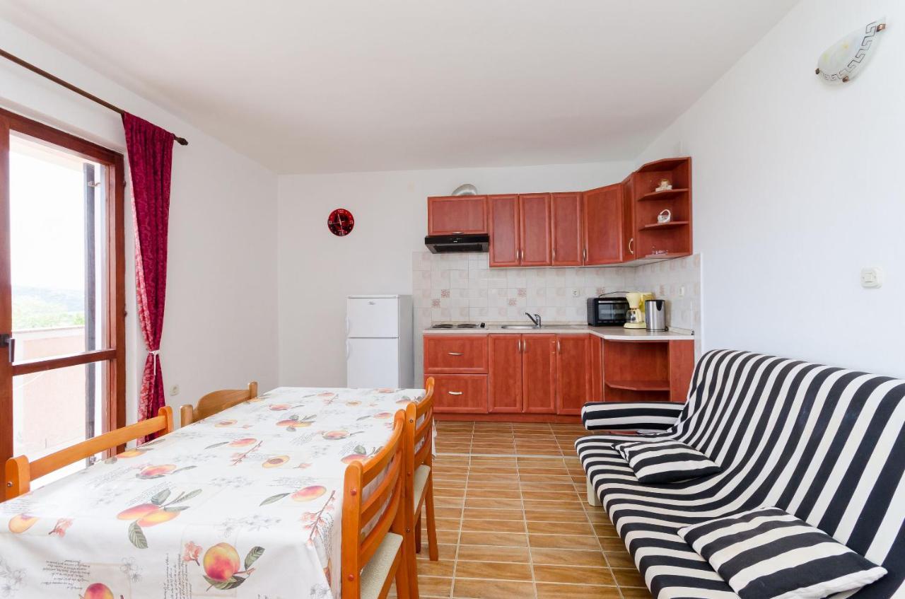 Apartments Dragan Lopar Eksteriør bilde